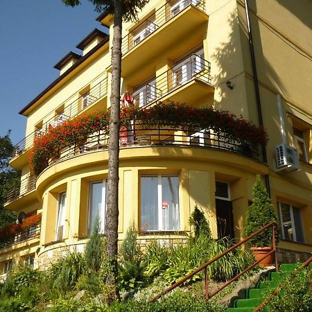 Bed and Breakfast Bozy Dar à Krynica-Zdrój Extérieur photo